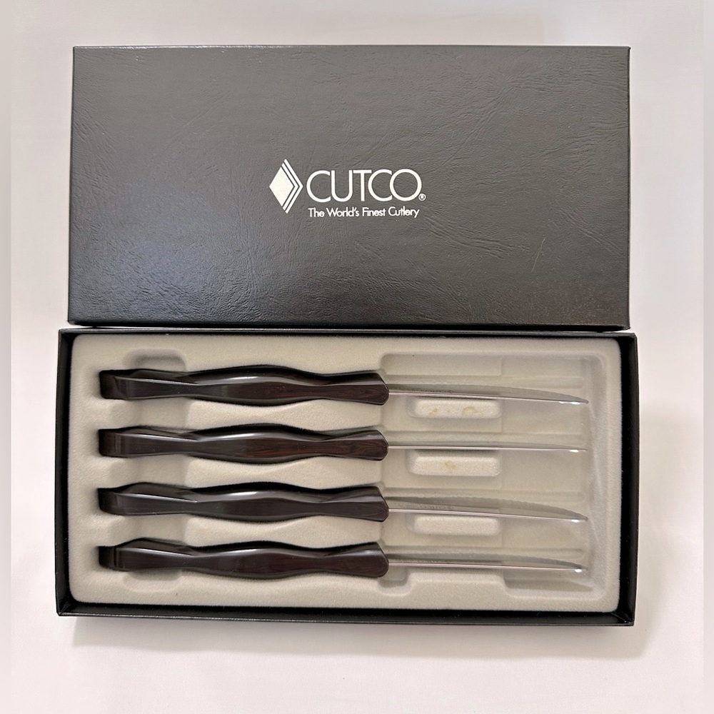 CUTCO 1759 Table Steak Knives Brown Black color steak knives set of four.